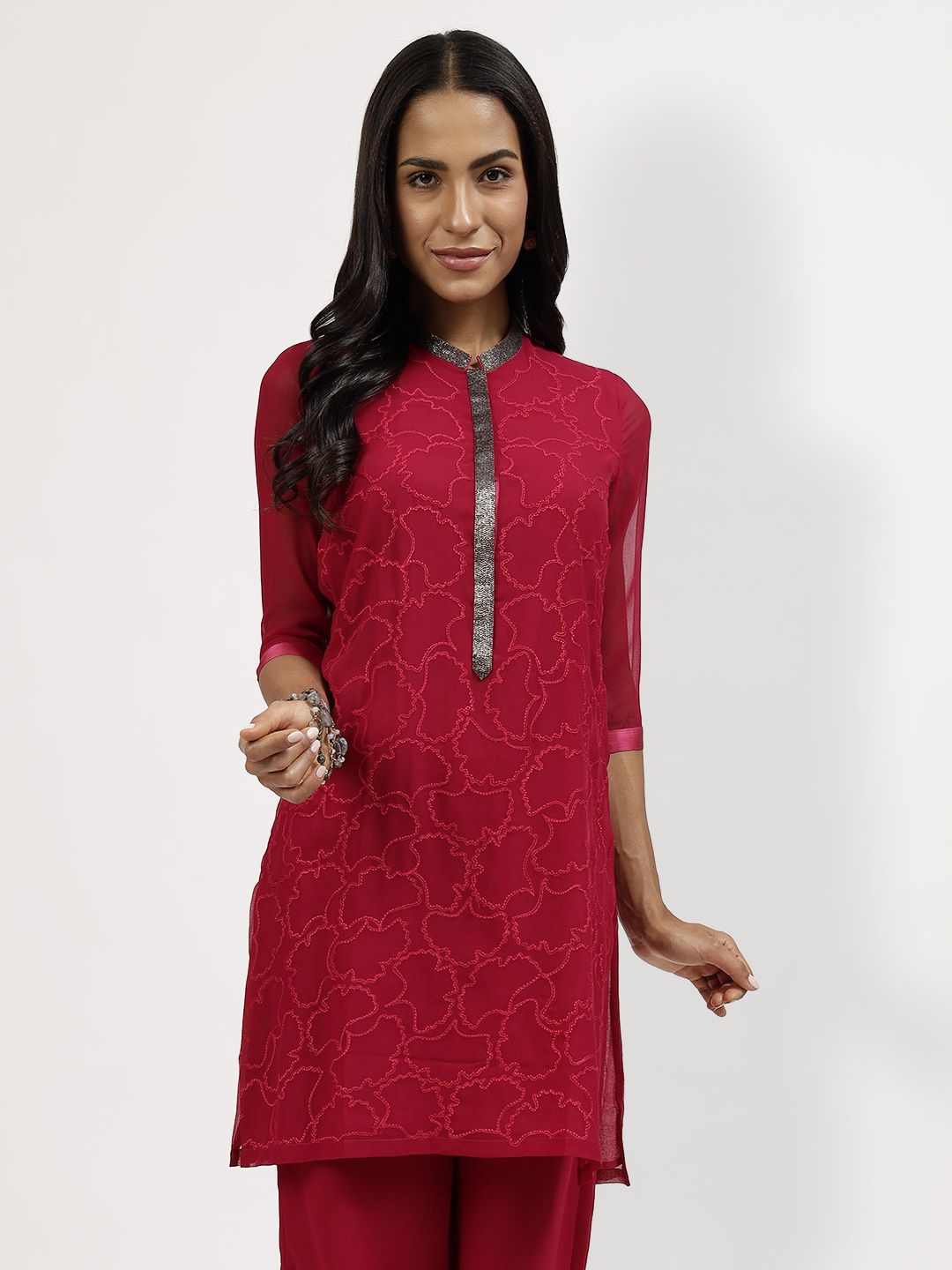 LELA Women Mandarin Collar Embroidered Tunic