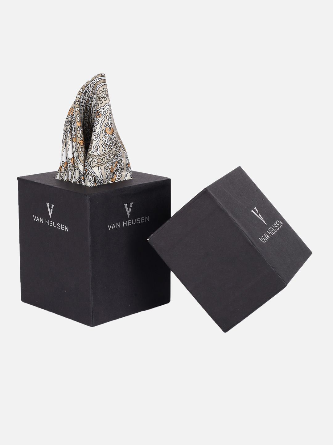 Van Heusen Printed Microfiber Pocket Square