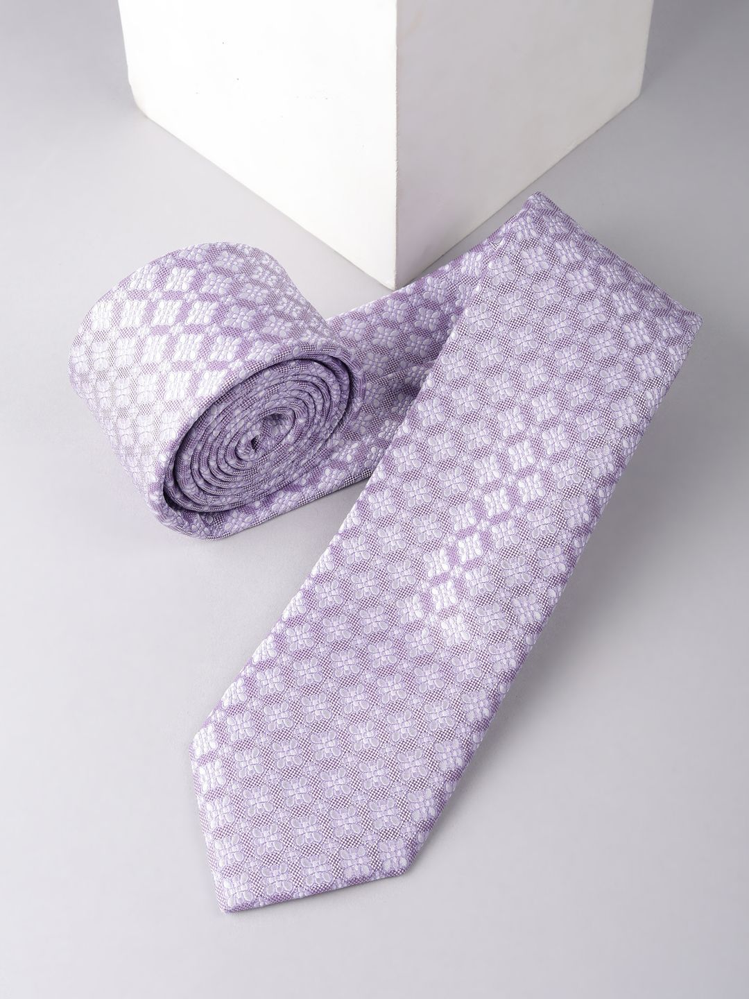 Louis Philippe Woven Design Broad Tie