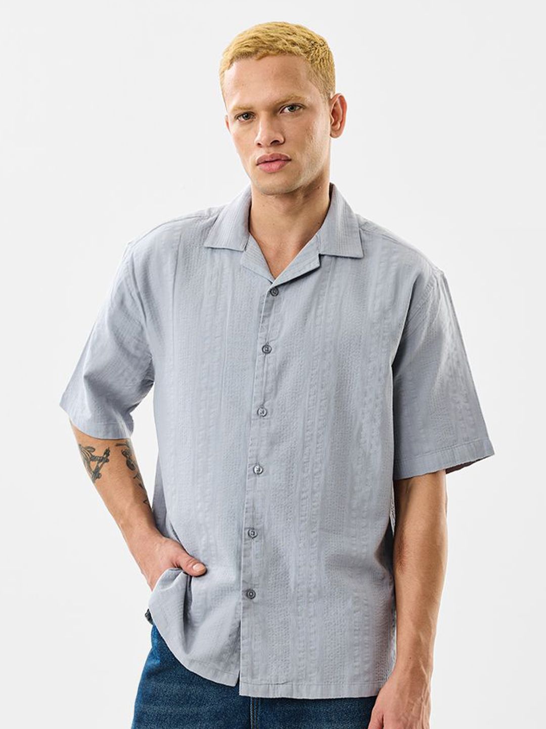 Snitch Boxy Textured Cuban Collar Short Sleeves Cotton Shirt
