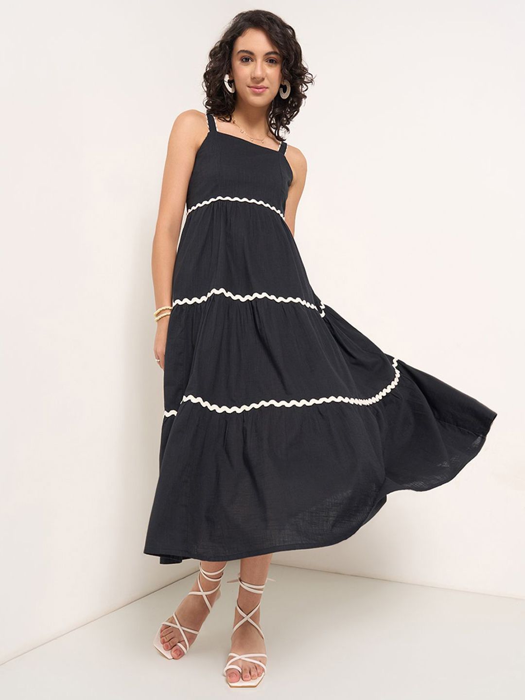 AKKRITI BY PANTALOONS Women Empire Square Neck Midi Dress