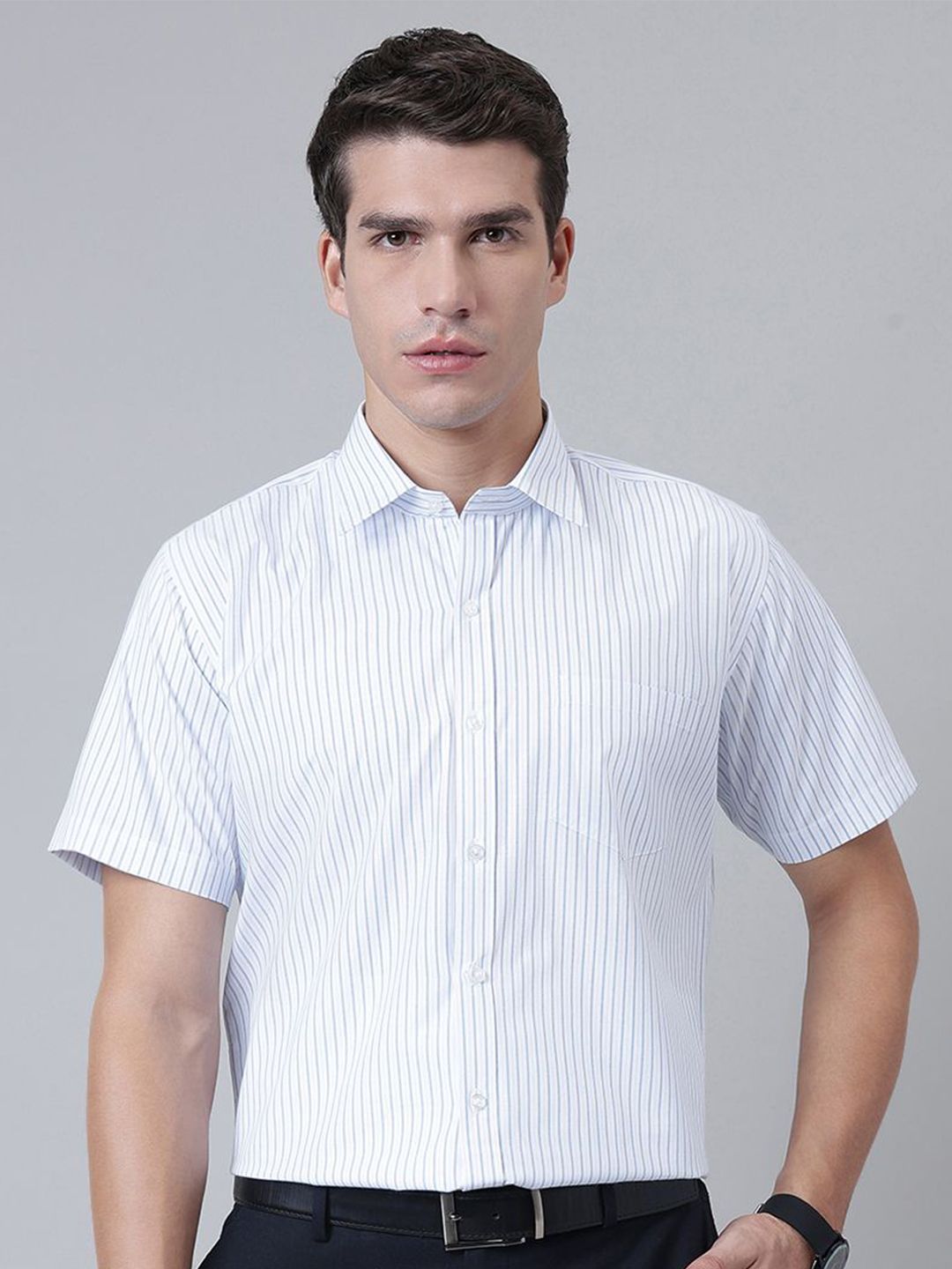 ACCOX Men Vertical Striped Spread Collar Cotton Formal Regular Fit Shirt