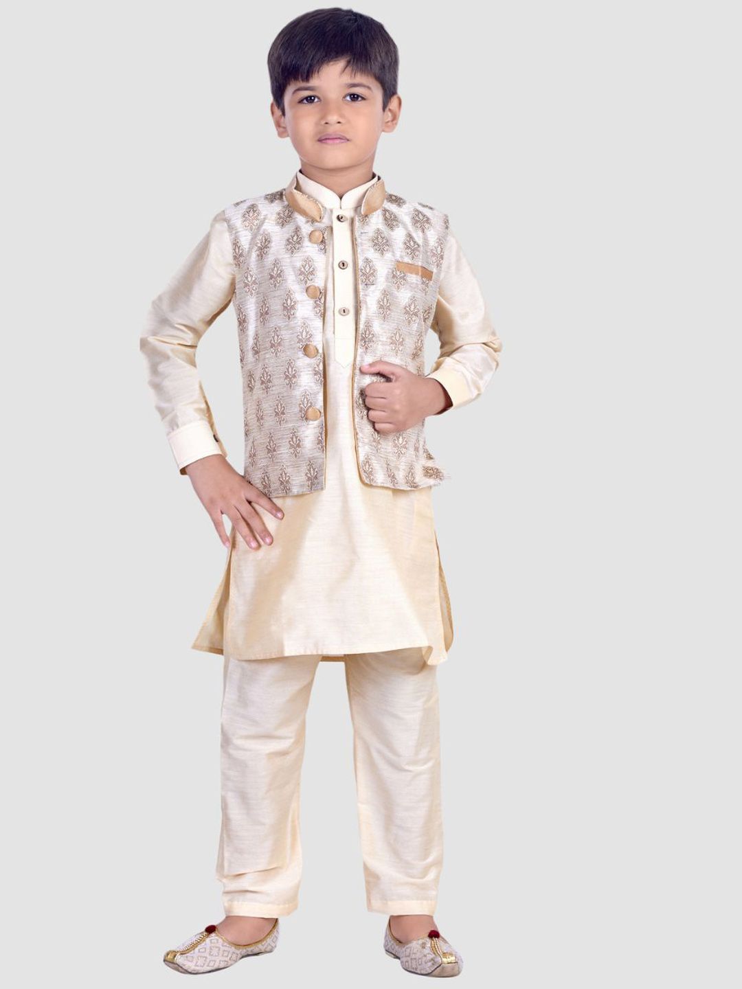 Pehanaava Boys Ethnic Motifs Regular Thread Work Kurta with Pyjamas