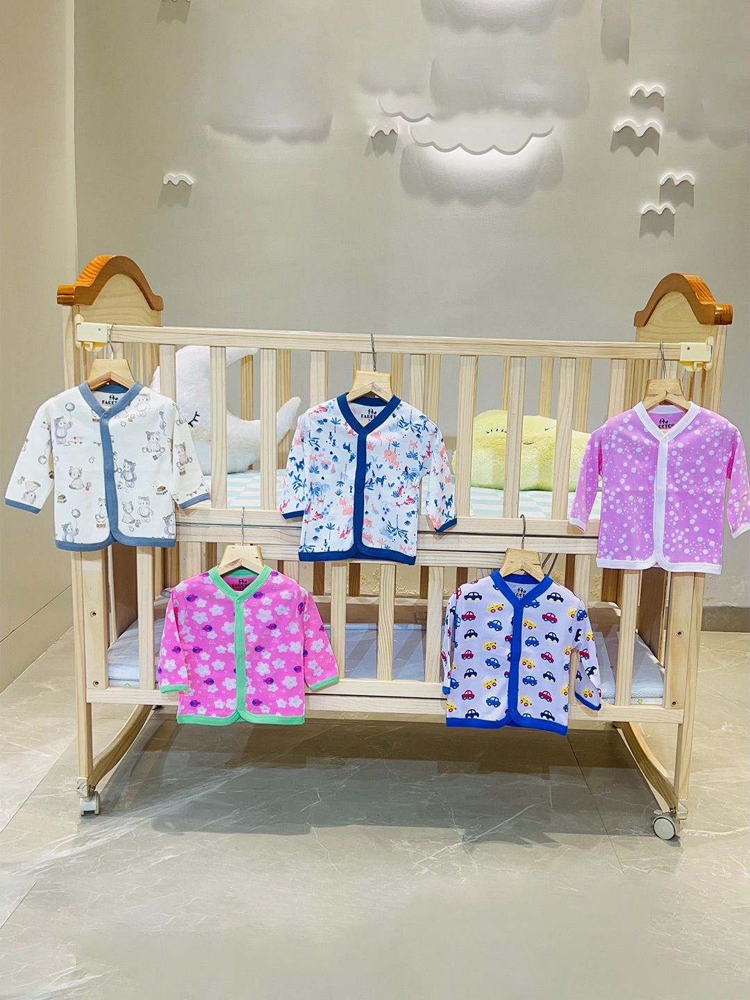 Fareto Infants Pack Of 5 Printed V-Neck Cotton Jhablas