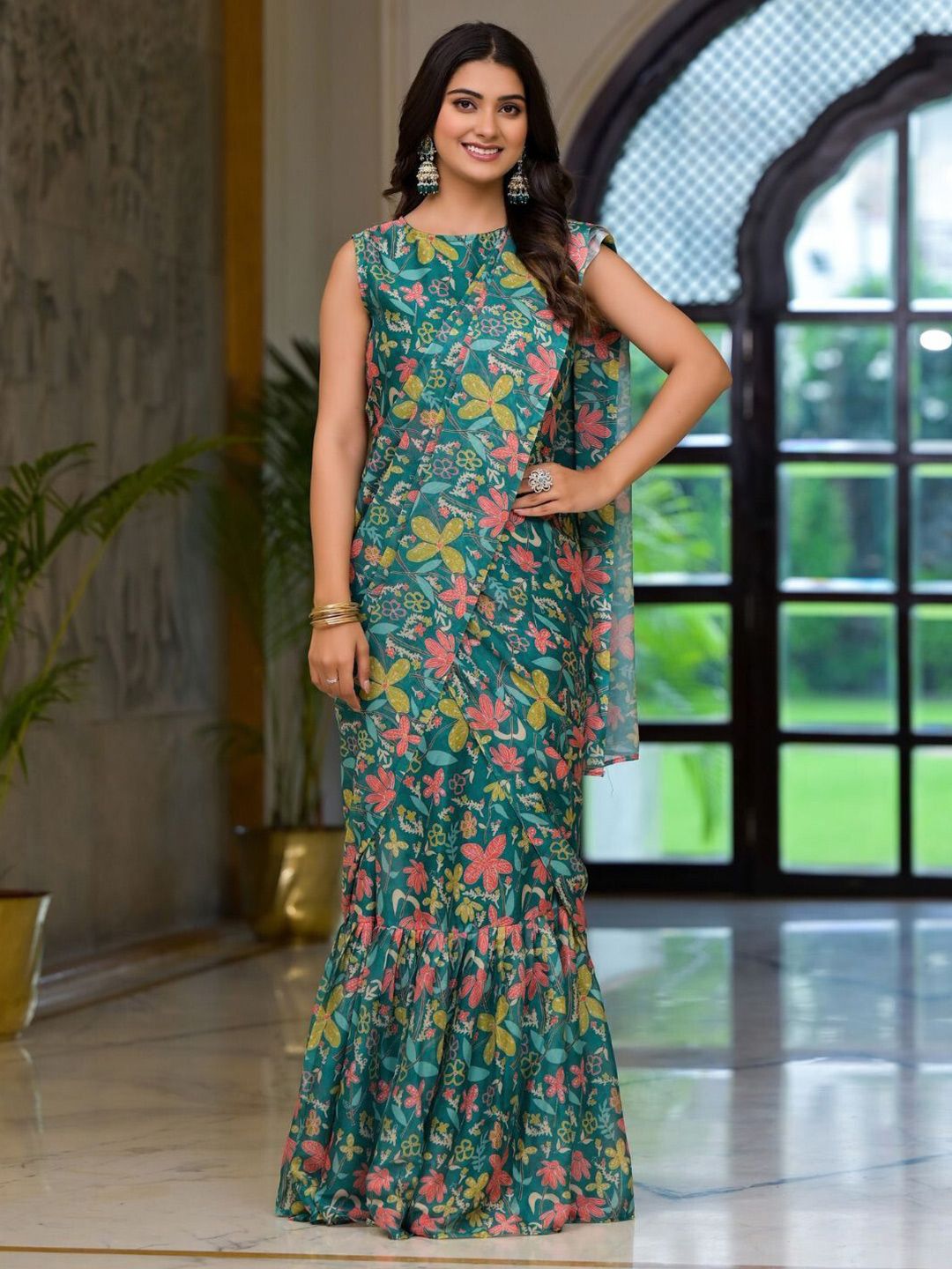 ODETTE ODETTE Floral Poly Georgette Ready to Wear Saree