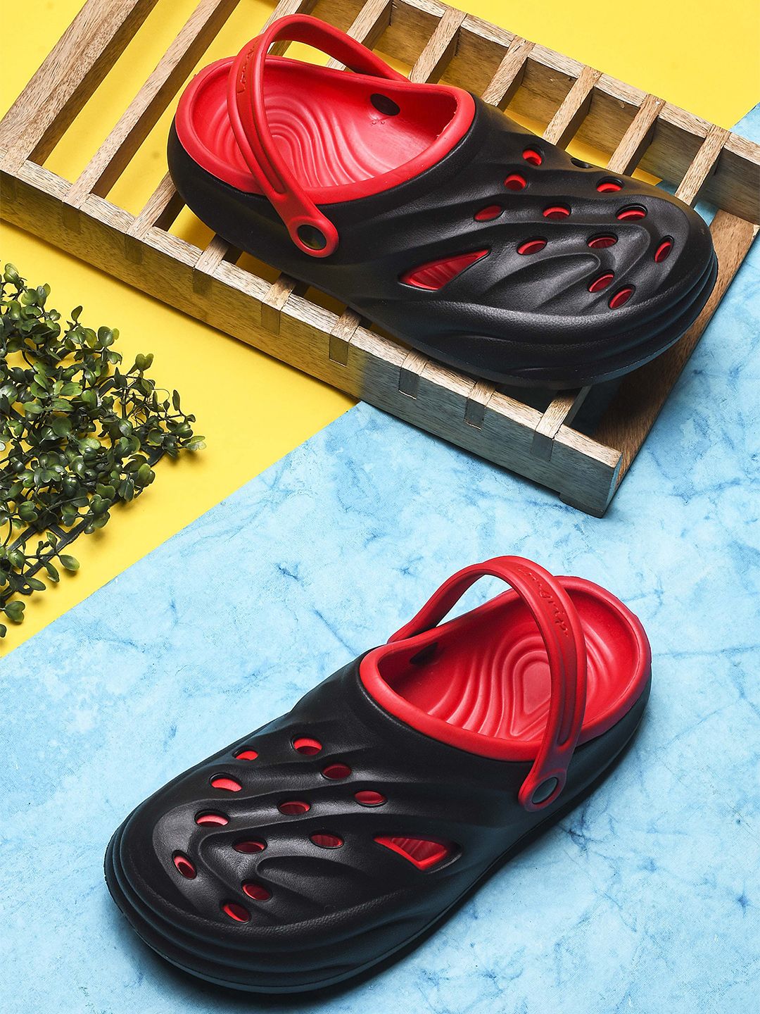 BERSACHE Men Clogs