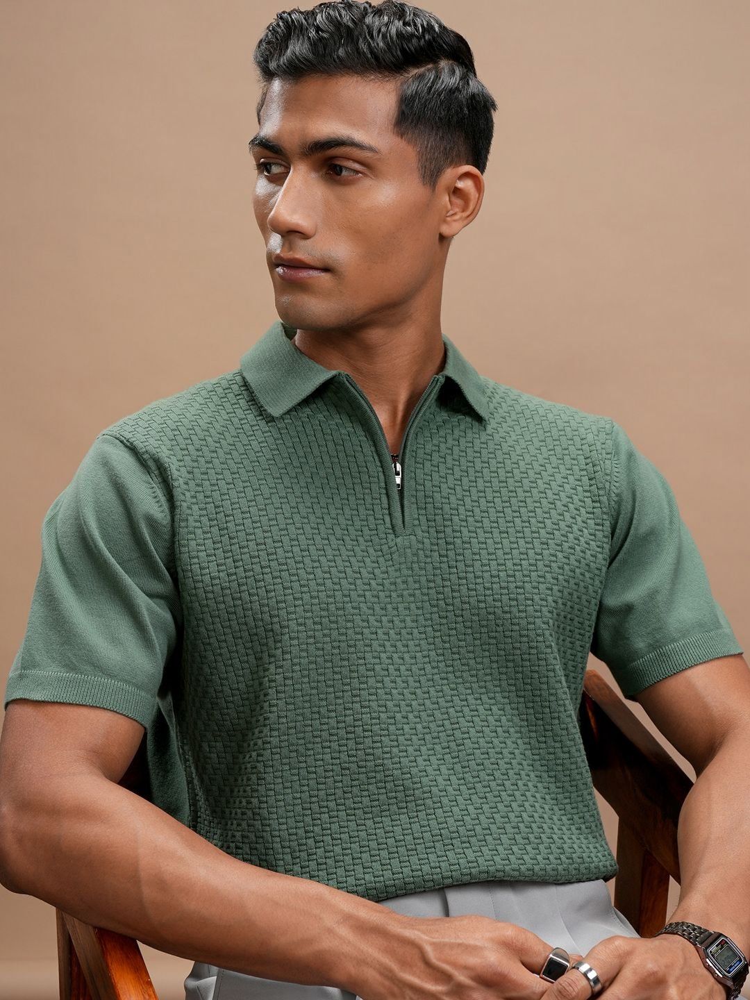 HIGHLANDER Men Polo Collar T-shirt