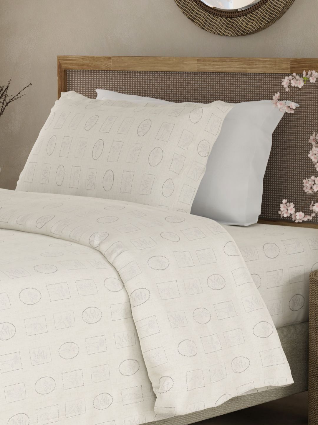 Boutique Living India Boutique Living India White & Black Printed Cotton 300TC King Bedsheet Set 2.24 m x 1.52 m