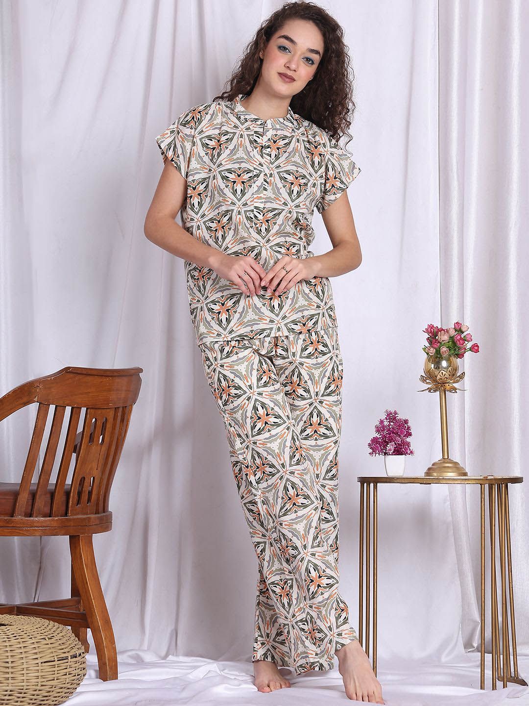 ETC Women Floral Printed Night suit