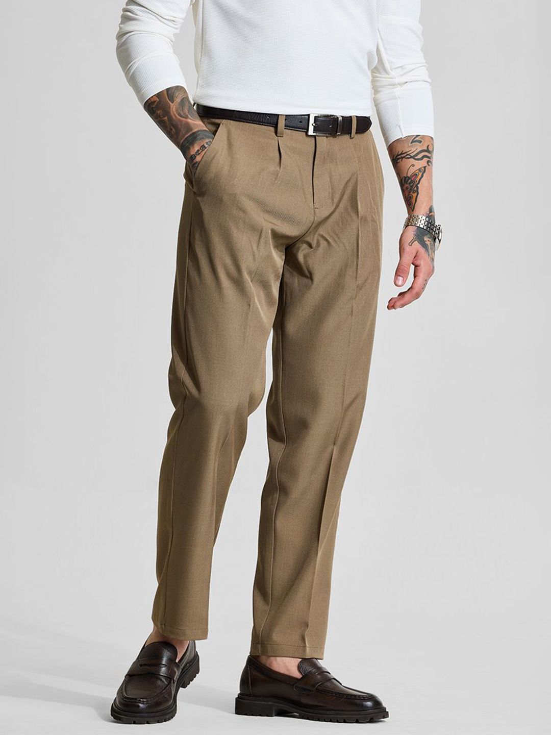 Snitch Men Tailored Tan Mid-Rise Slim Fit Trousers deal from myntra