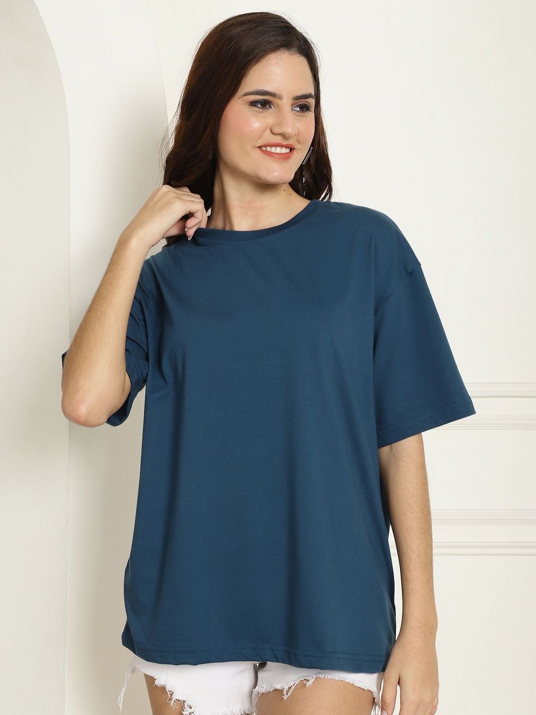 Metronaut Women Graphic Printed Round Neck Cotton Oversized T-shirt