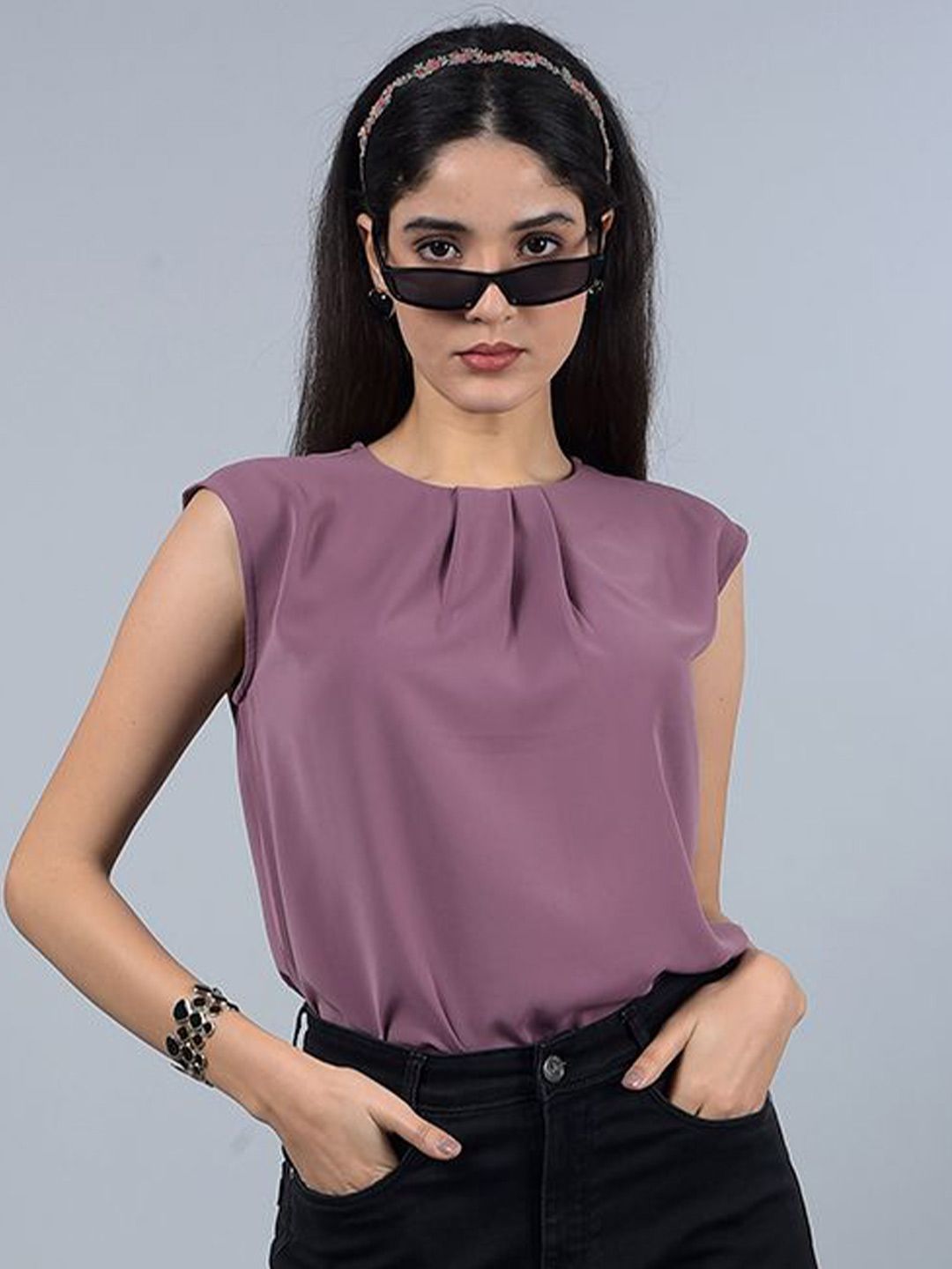 Crimsoune Club Women Round Neck Cap Sleeves Top