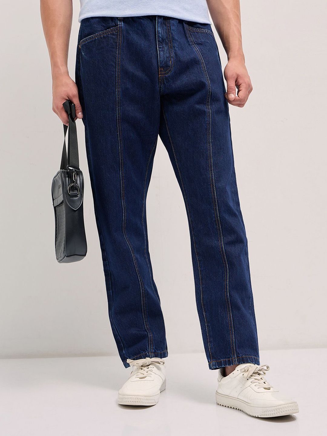 THE BEAR HOUSE Men Cotton Relaxed Fit Mid-Rise Jeans