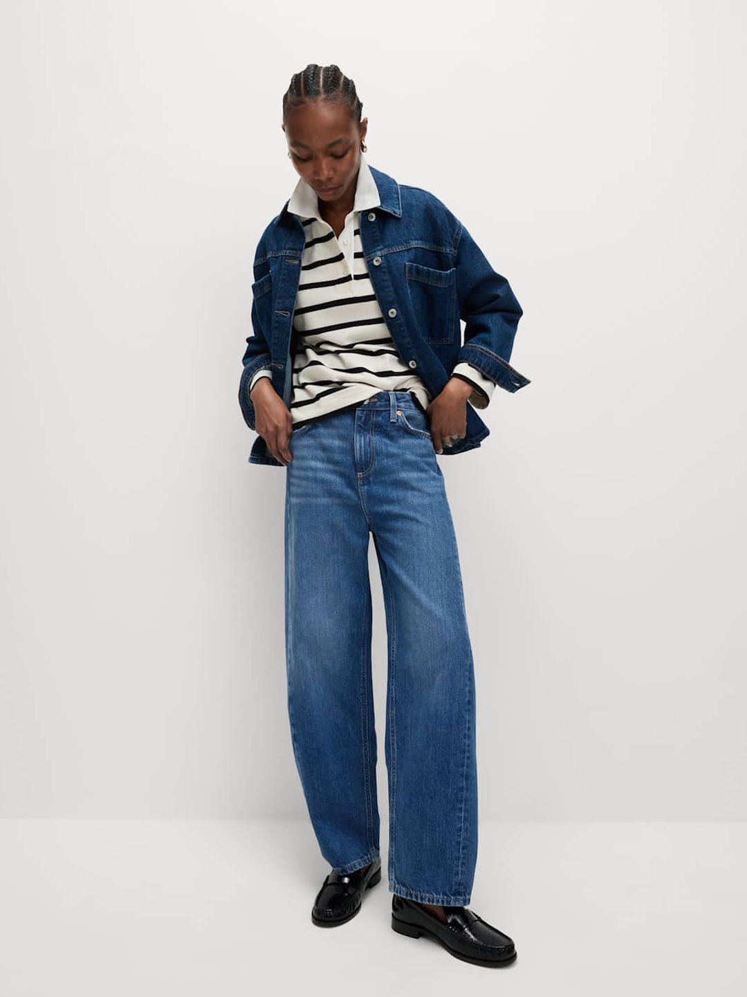 Mid Rise Barrel Fit Jeans