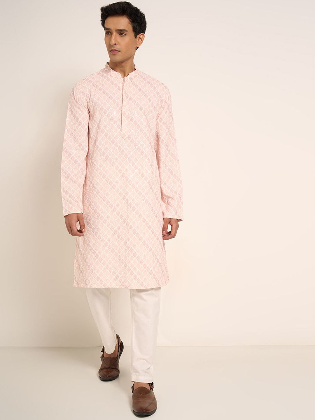 indus route by Pantaloons Geometric Printed Thread Work Cotton Dobby Straight Kurta