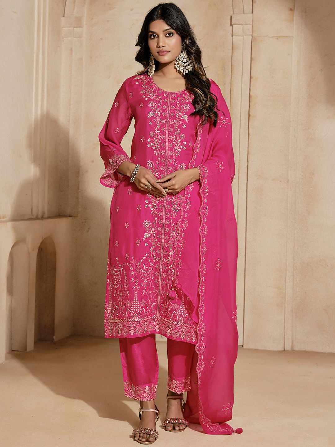 Jaipur Kurti Women Floral Embroidered Regular Kurta with Trousers & With Dupatta