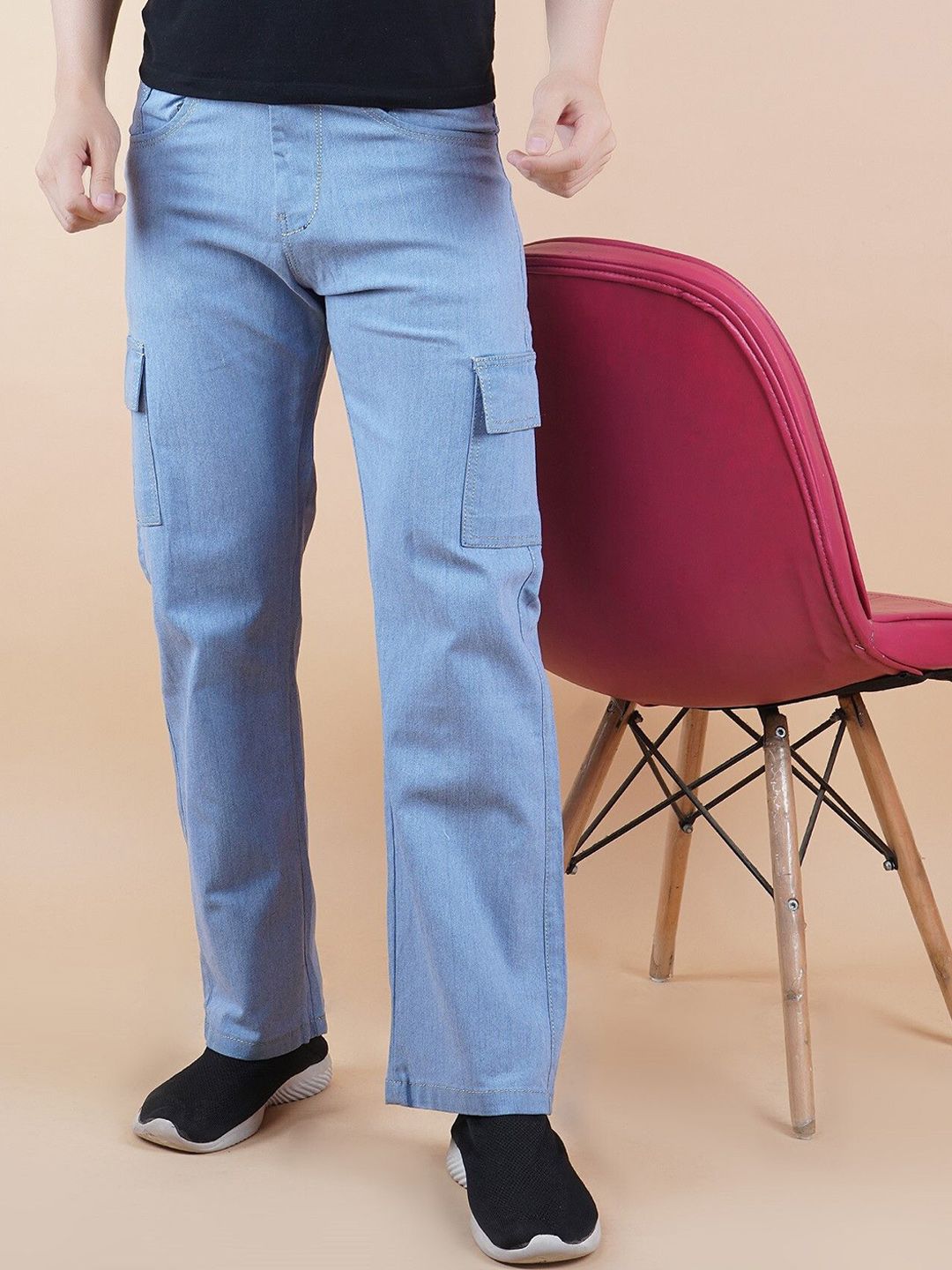LINARIA Men Classic Relaxed Fit Low Distress Light Fade Jeans