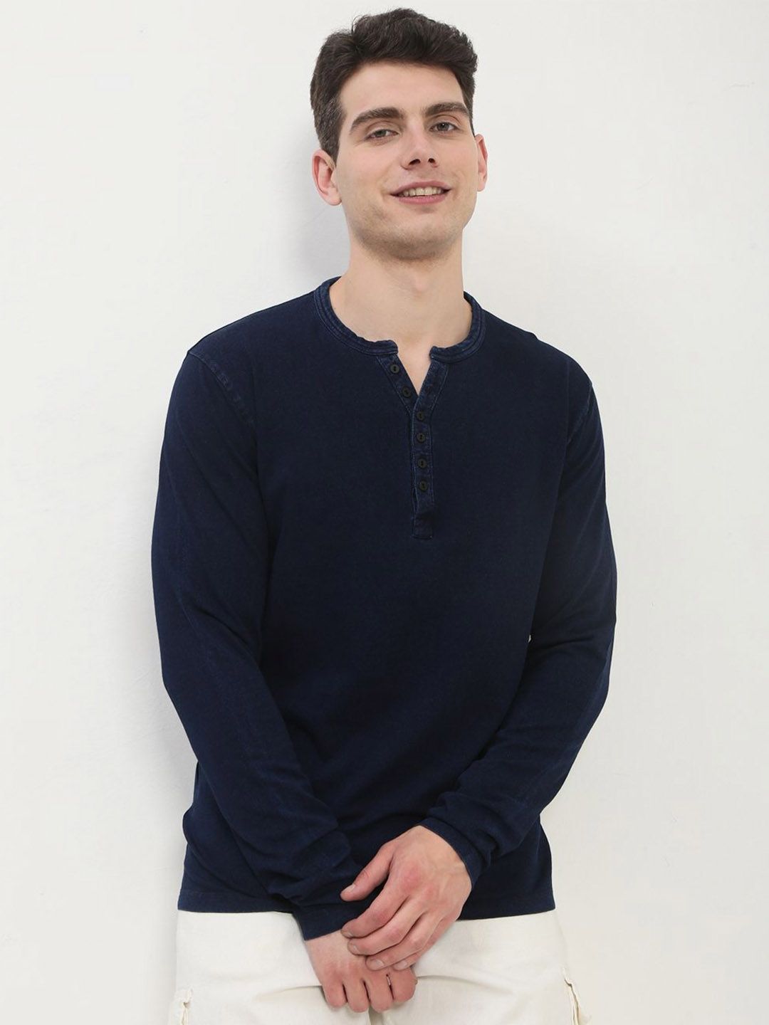 Buy SHOWOFFFF Men Henley Neck Slim Fit T-shirt - Tshirts for Men