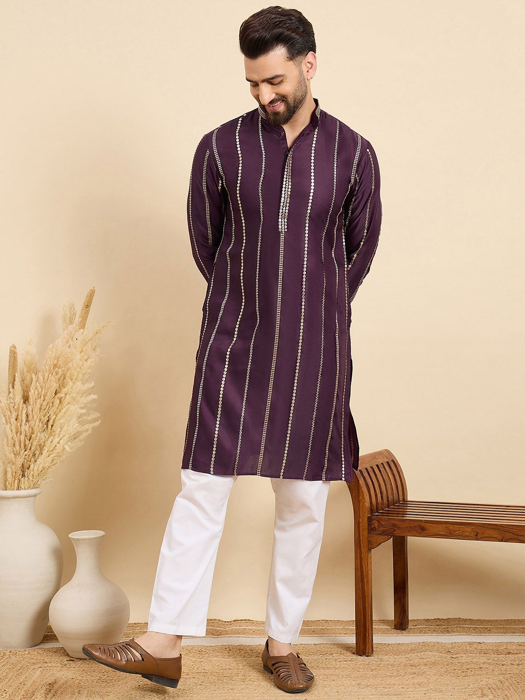 House of Pataudi Geometric Embellished Mandarin Collar Chanderi Silk Straight Kurta