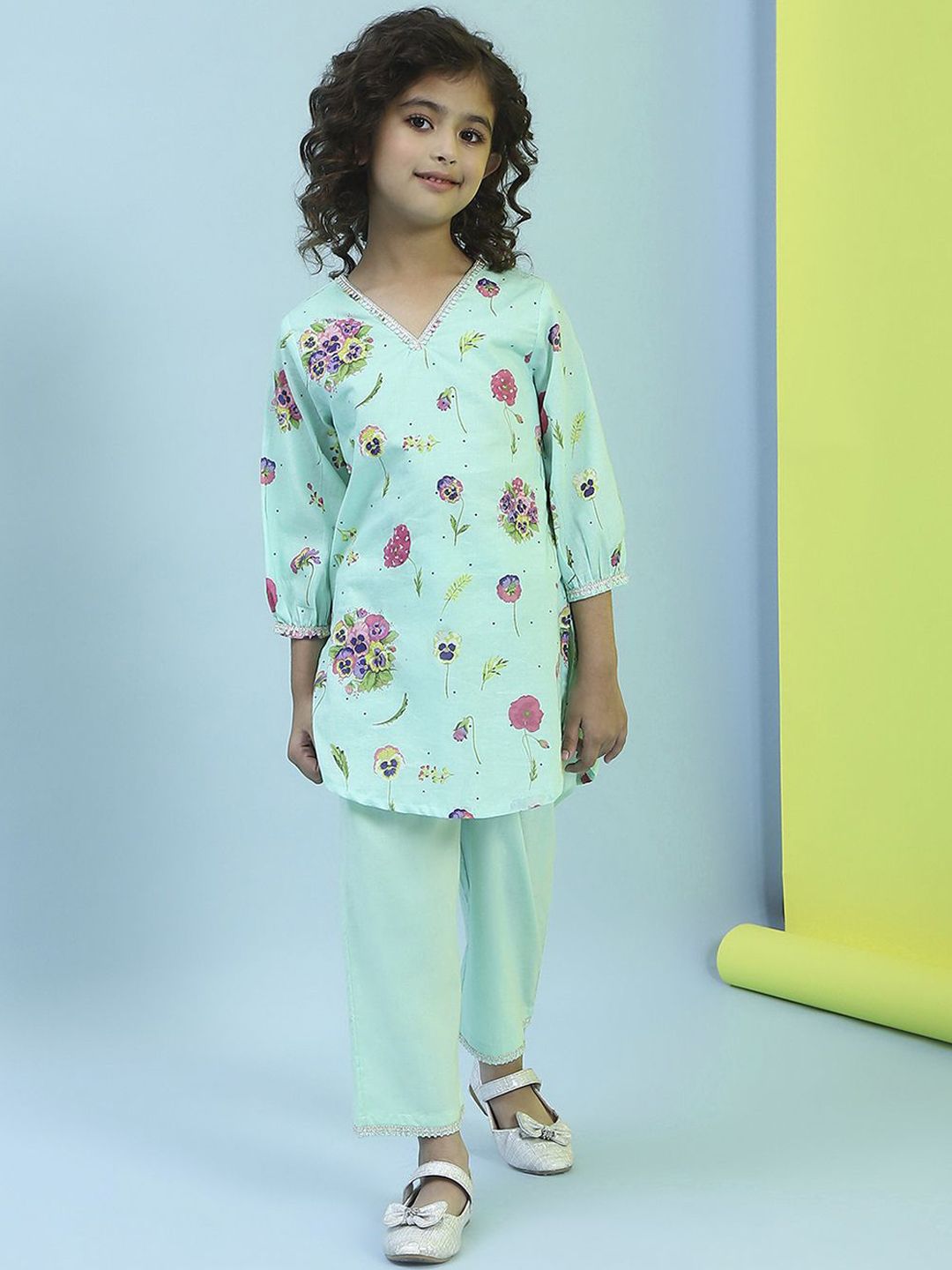 Biba Girls Floral Printed V-Neck Pure Cotton Straight Kurti With Trousers