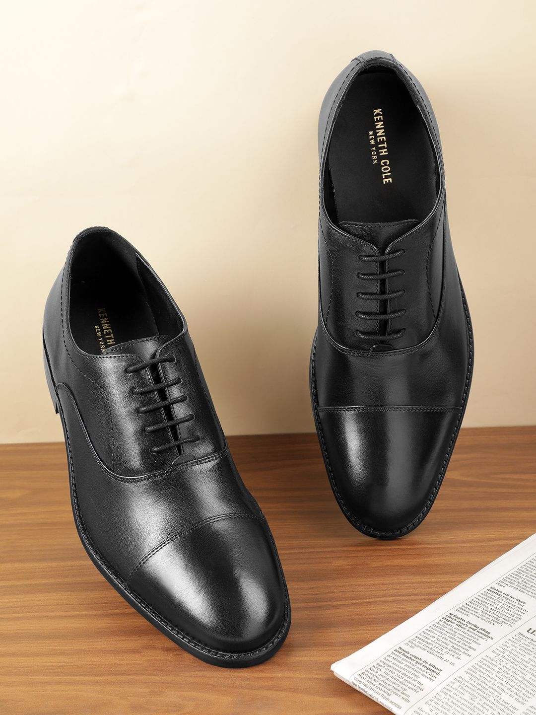 Kenneth Cole Men Leather Solid Formal Oxfords
