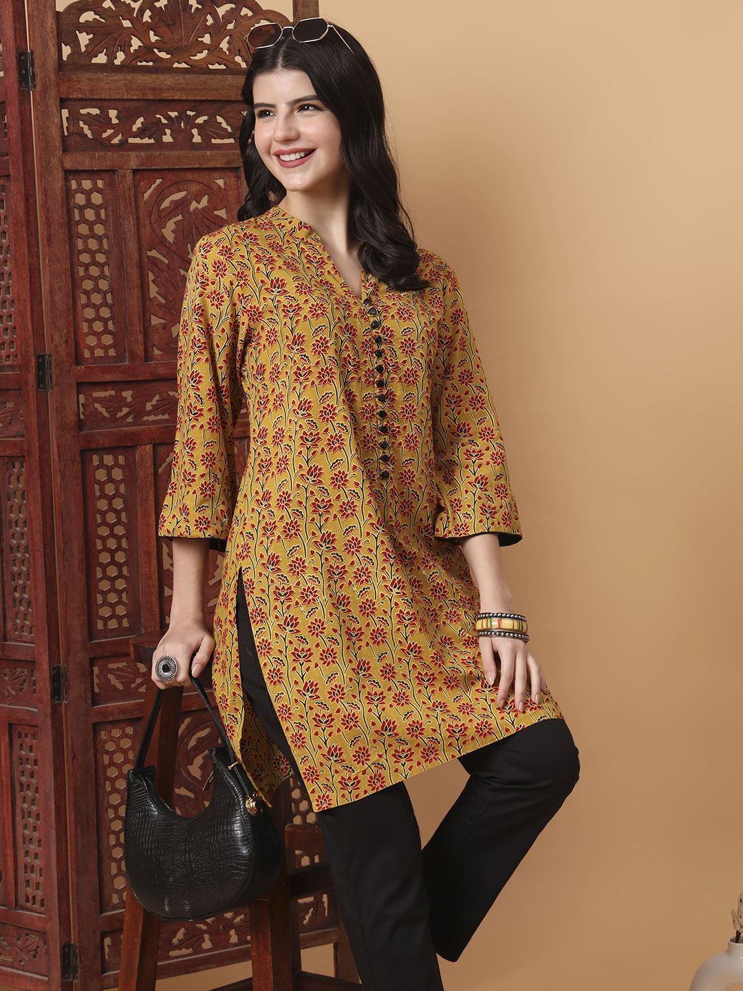 SUFIZA LIFESTYLE Women Ethnic Motifs Printed V-Neck Pure Cotton Kurti
