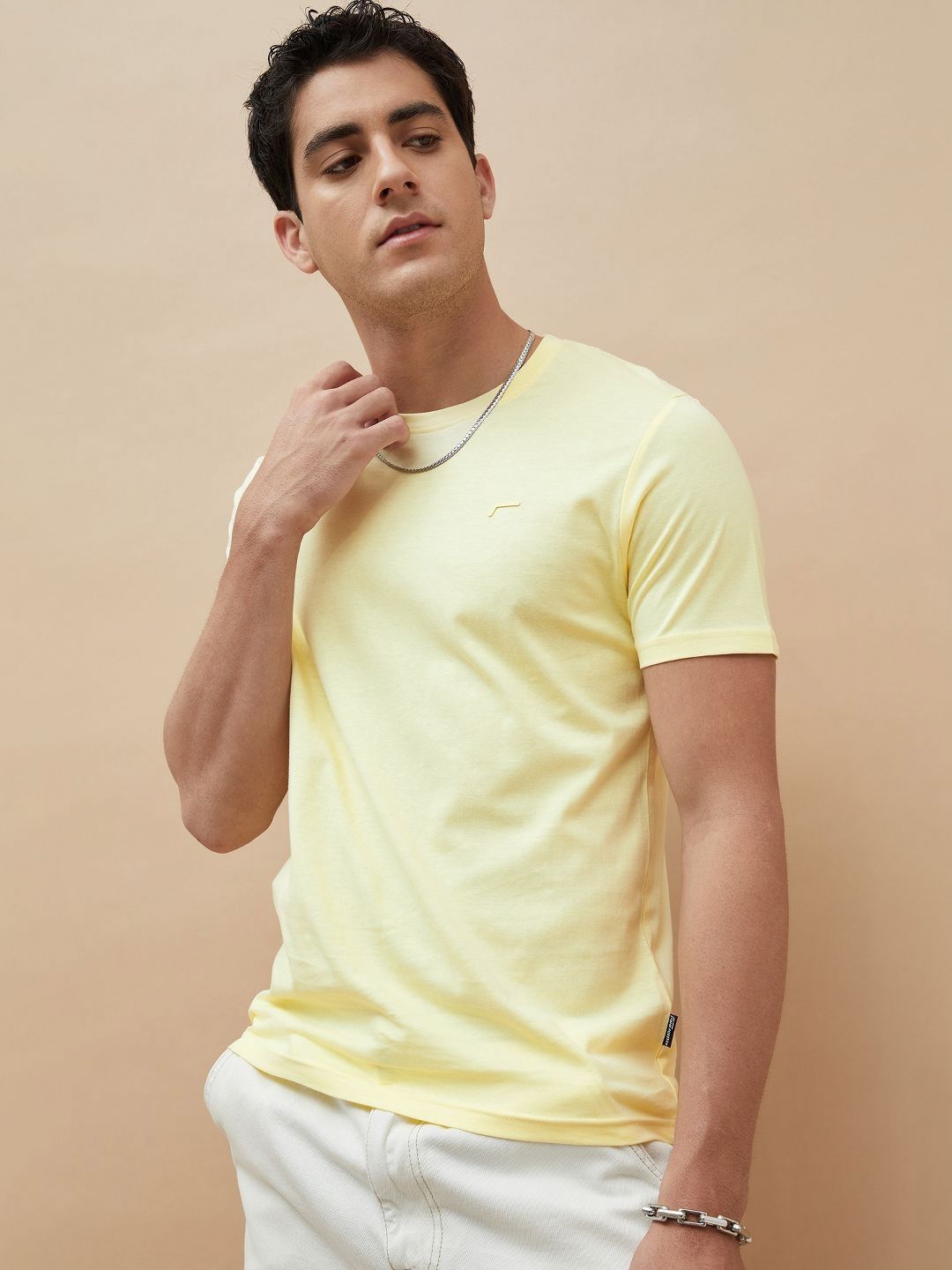 Fame Forever by Lifestyle Men Solid Round Neck Cotton Regular Fit T-shirt