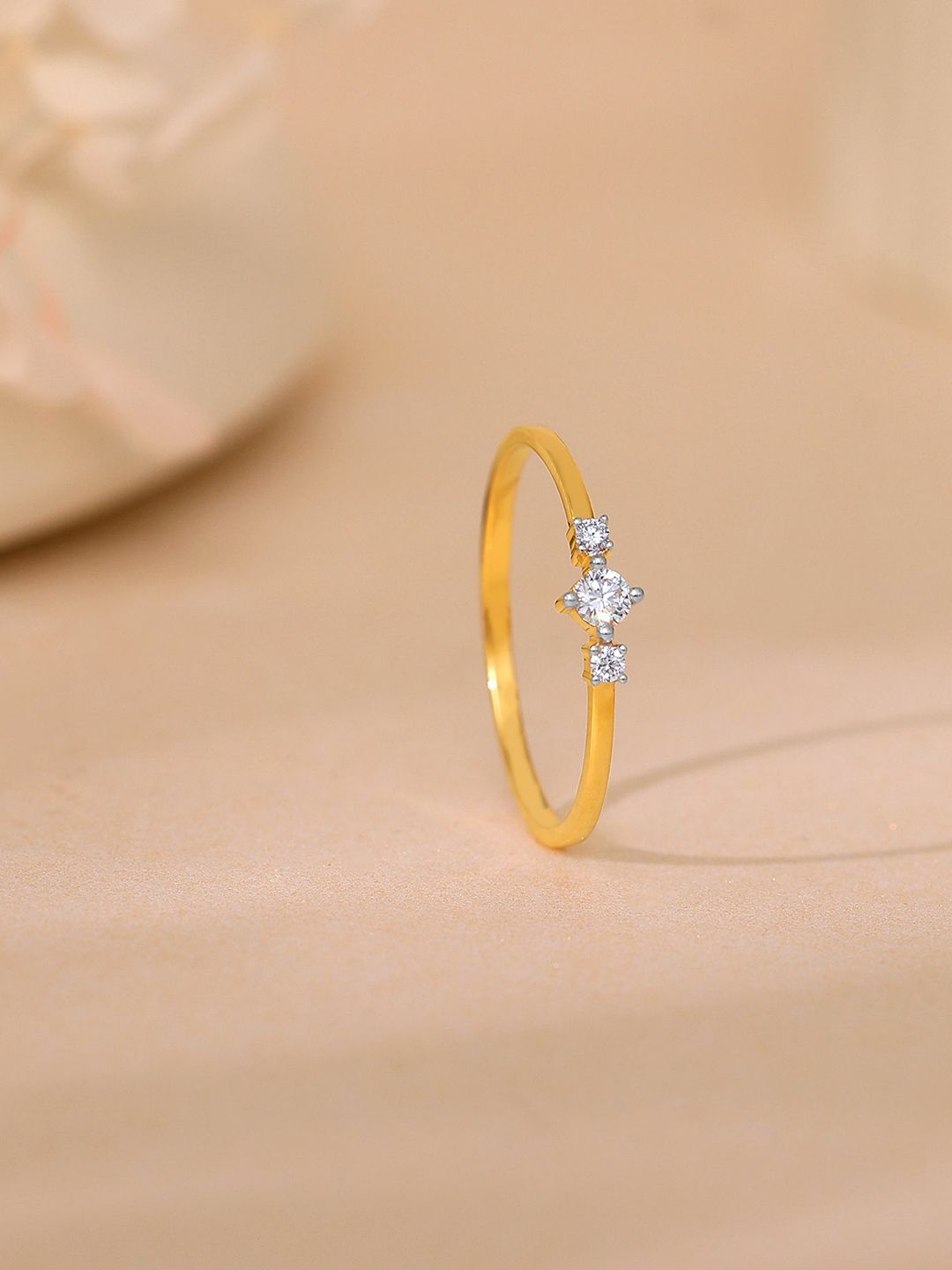GIVA Women Gold Stunning Beauty Diamond Ring-0.95 gms