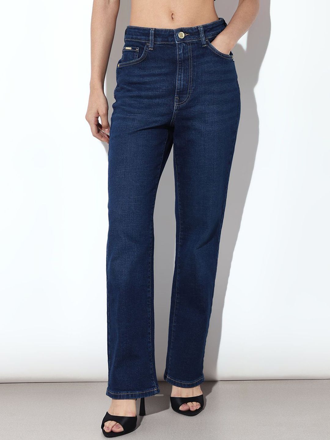 ONLY Women Straight Fit Mid-Rise Light Fade Stretchable Jeans