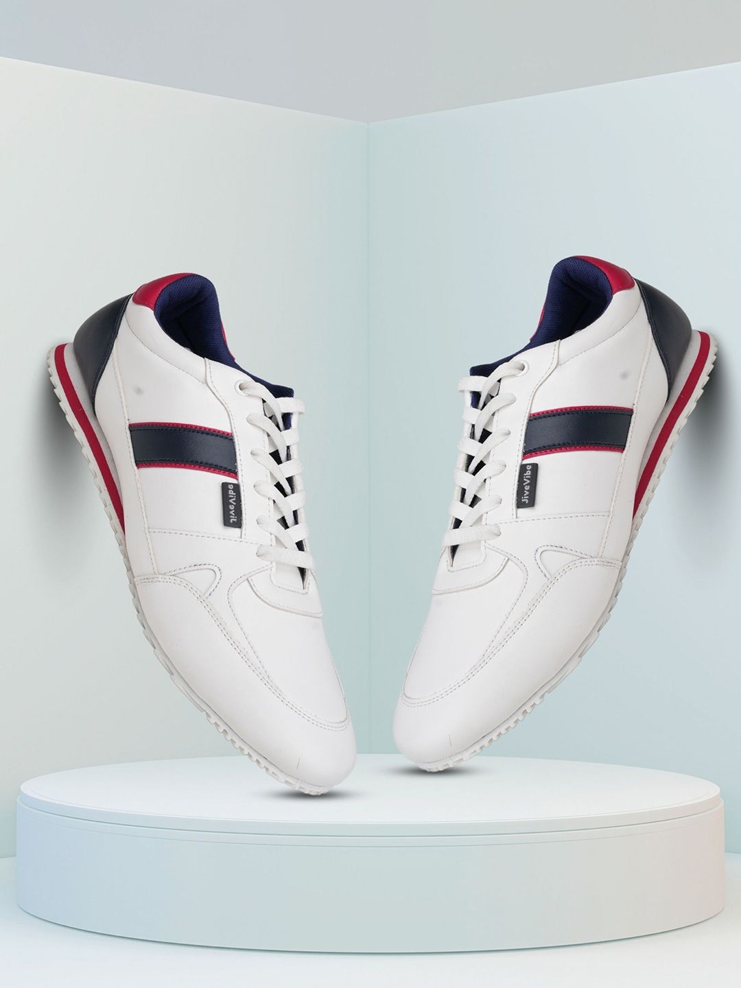 EZOK Men Colourblocked Sneakers