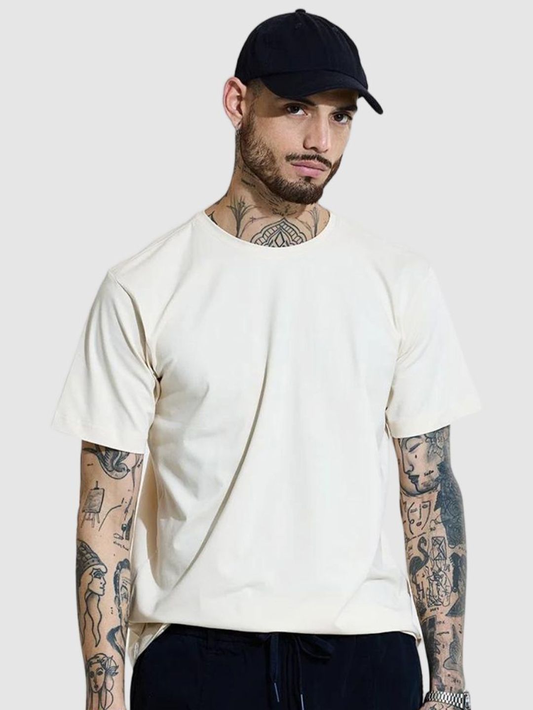 Snitch Men Solid Round Neck Cotton T-shirt