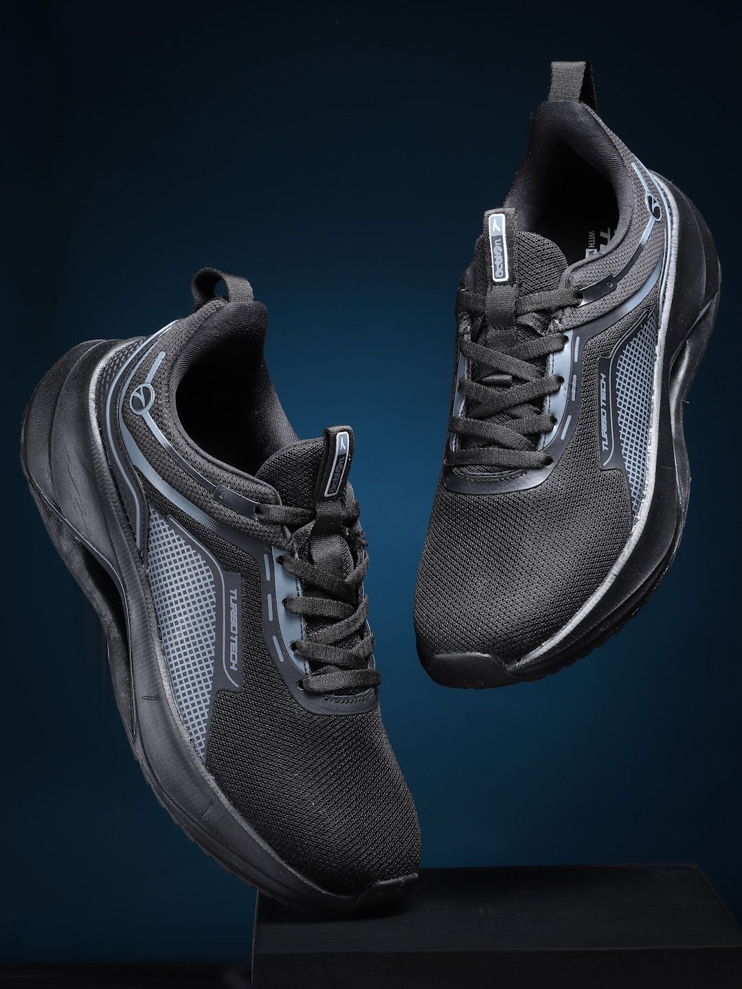 Action Men Mesh Running Lace-Ups Non-Marking Shoes