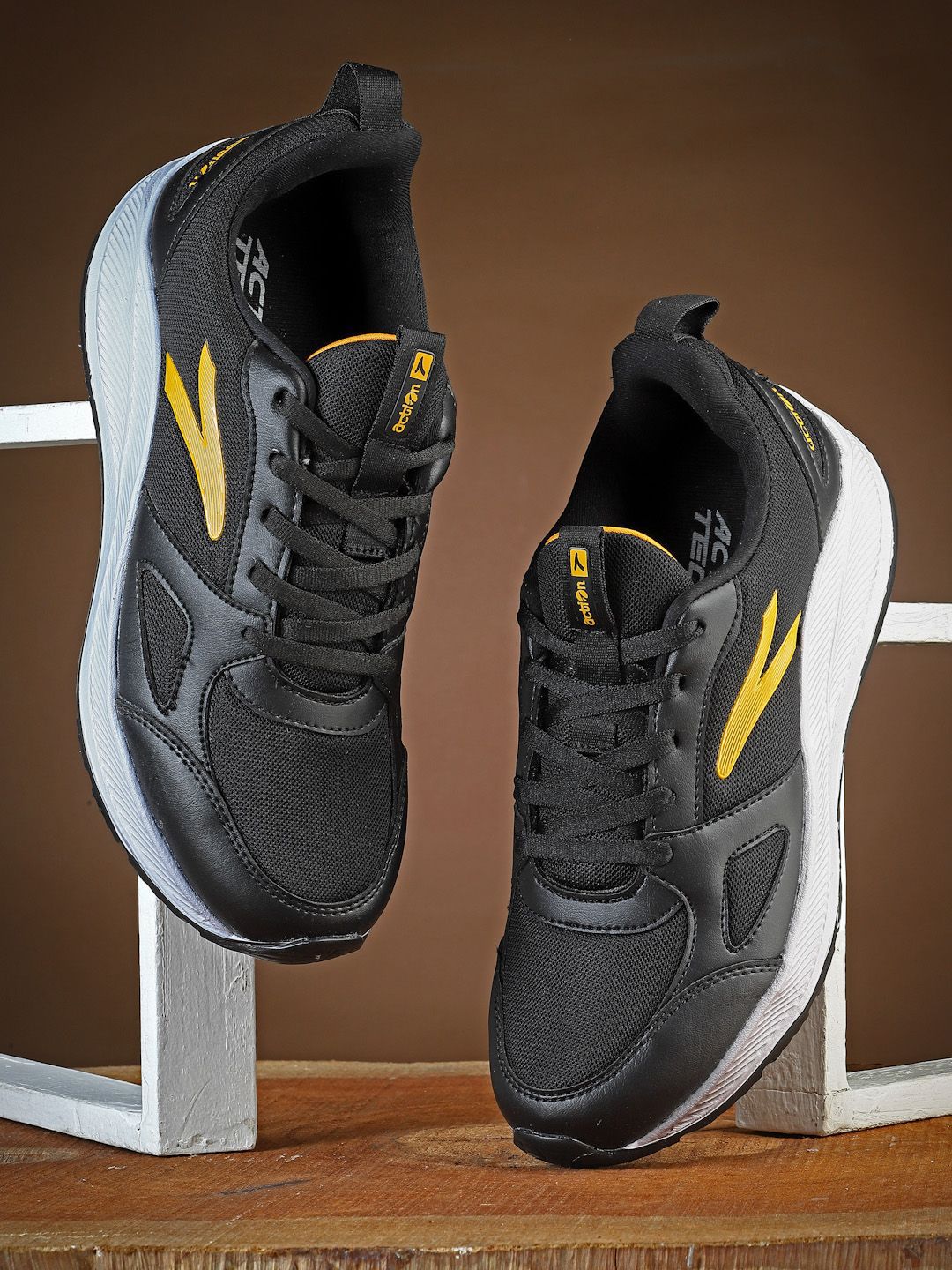 Action Men Lace-Ups Mesh Running Non-Marking Shoes
