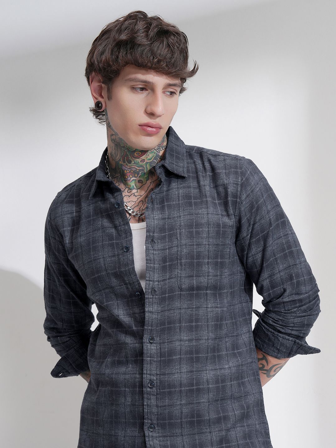 HIGHLANDER Men Checked Spread Collar Casual Regular Fit Shirt