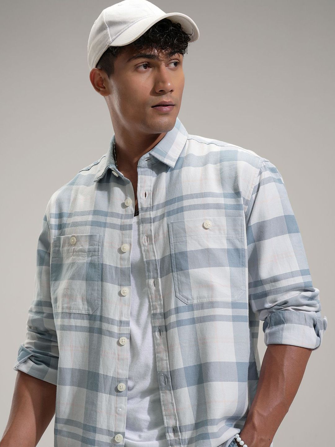 LOCOMOTIVE Men Comfort Oversized Fit Checked Spread Collar Cotton Casual Shirt