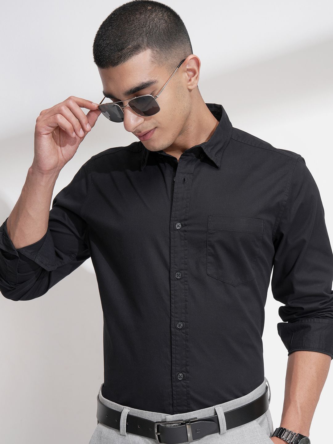 HIGHLANDER Men Comfort Fit Solid Button-Down Collar Cotton Casual Regular Fit Shirt