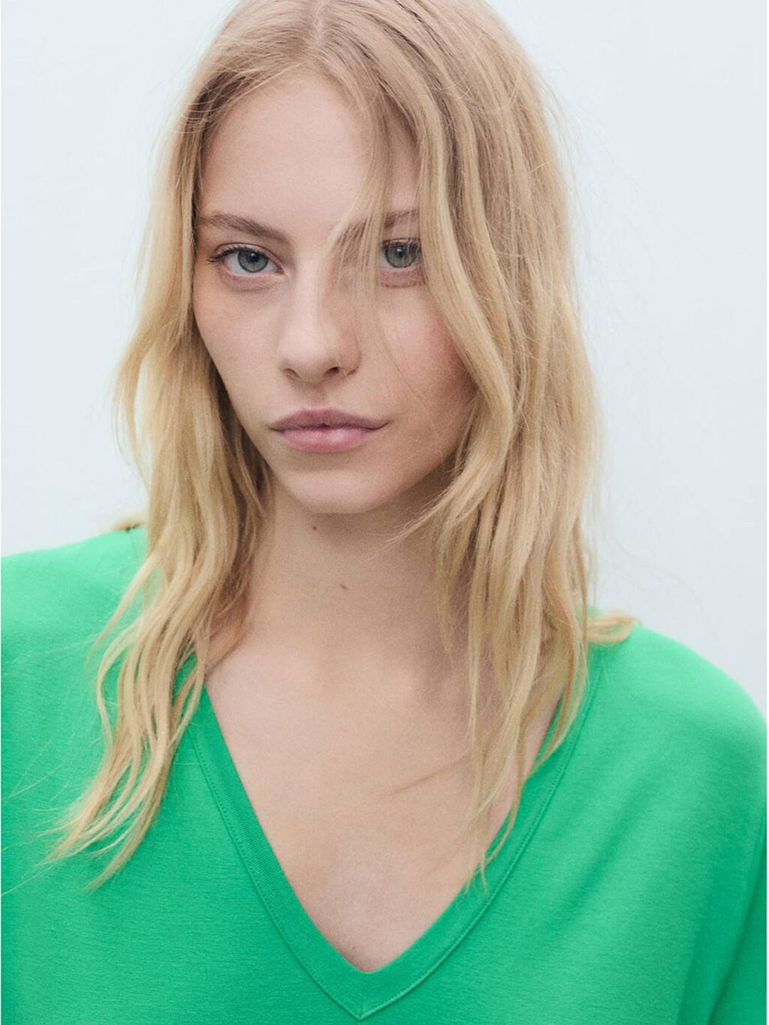 V-Neck T-shirt