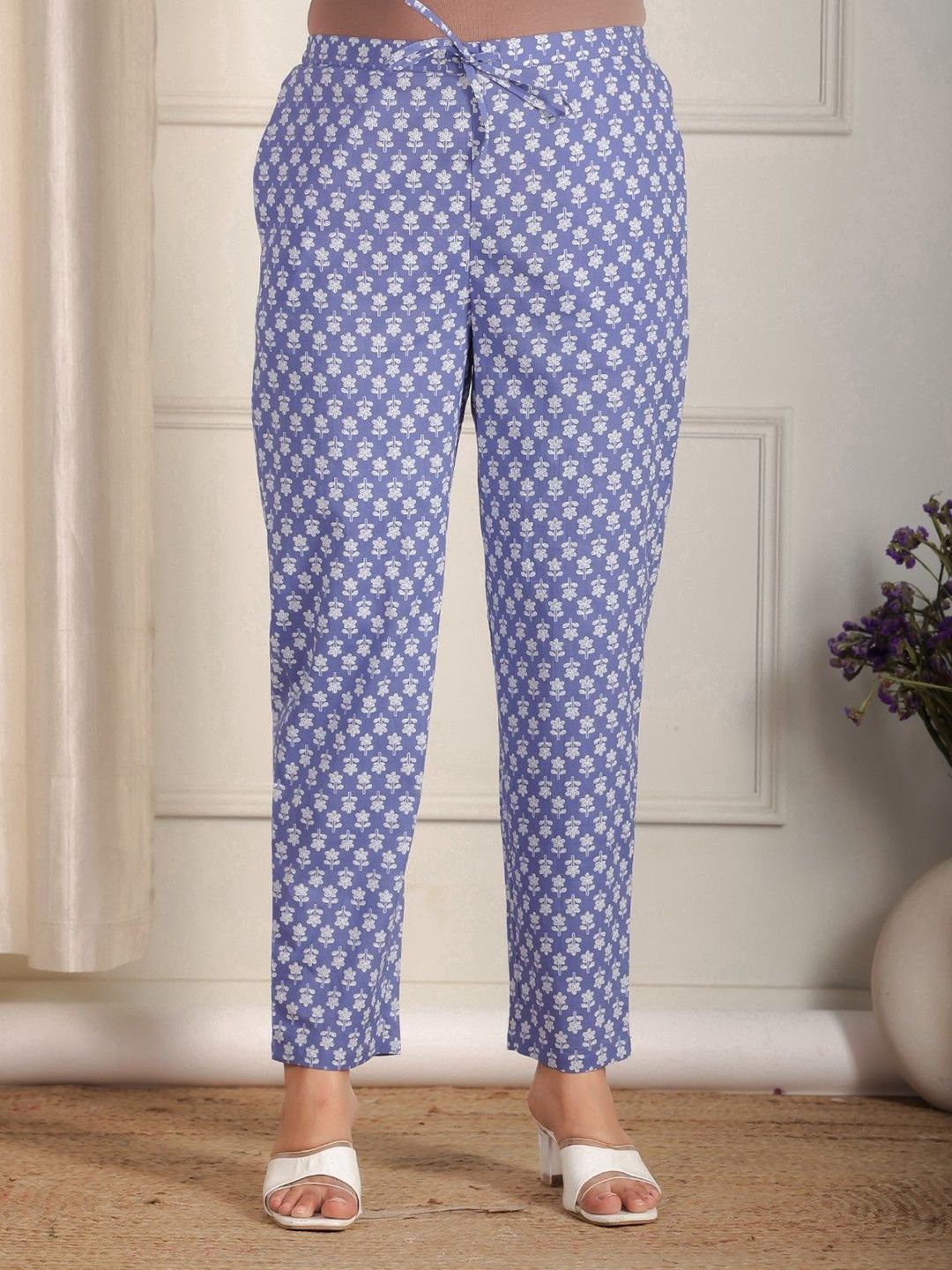 Aramya Floral Printed Cotton Straight Fit Trousers