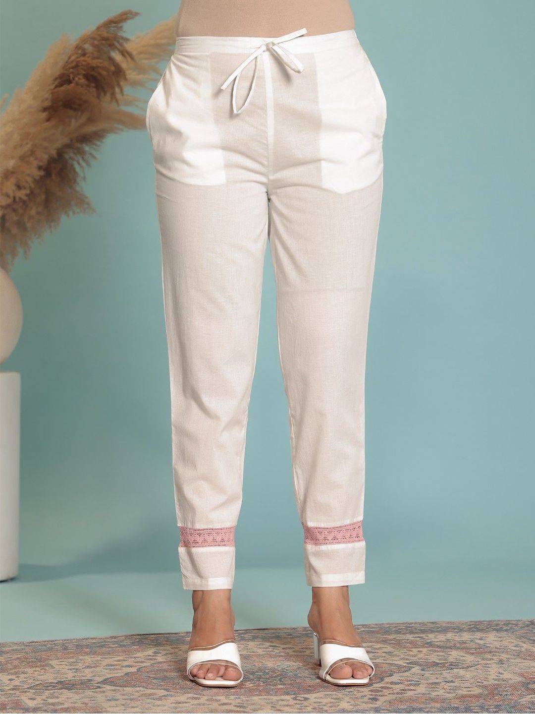 Aramya Women Mid-Rise Regular Fit Flat-Front Cotton Cigarette Trouser