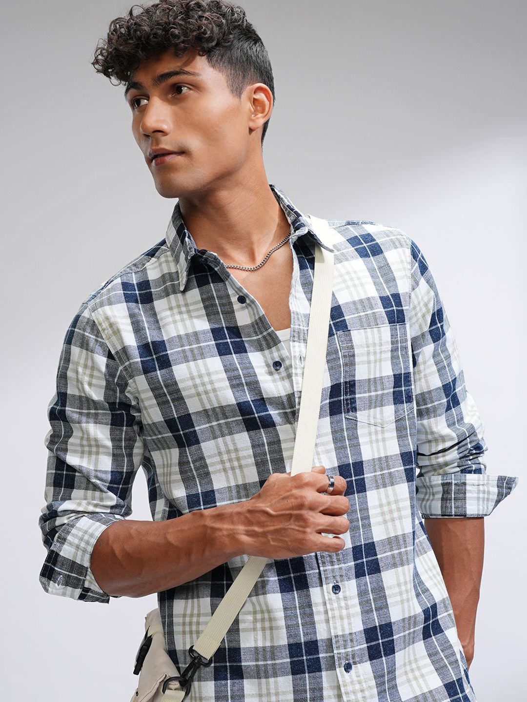 HIGHLANDER Men Comfort Slim Fit Spread Collar Tartan Checked Cotton Casual Shirt