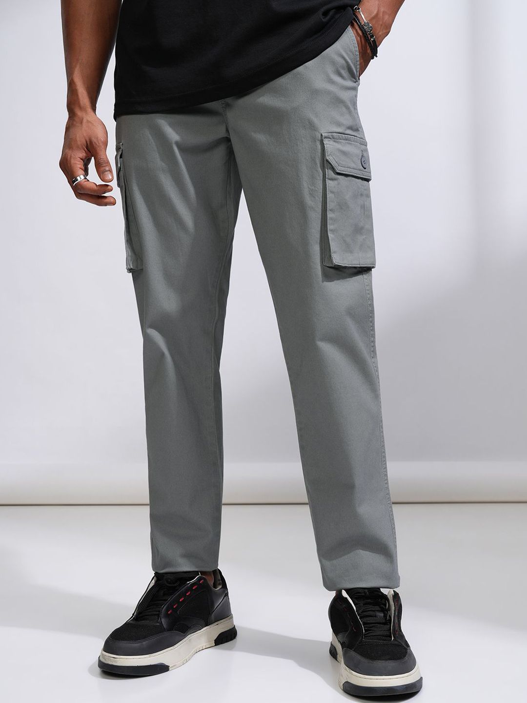 Men Straight Fit Cargo Trouser HIGHLANDER Men Mid-Rise Flat-Front Straight Fit Cargos Trousers