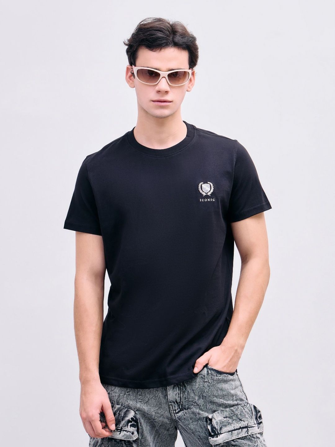 Iconic Men Solid Crew Neck T-Shirt