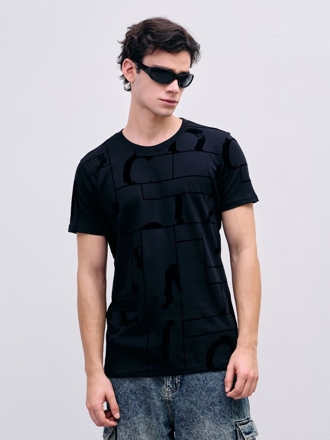 Iconic Men Geometric Printed Cotton T-shirt