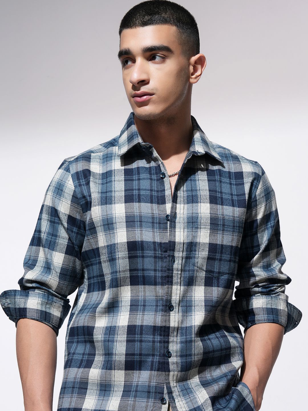 HIGHLANDER HIGHLANDER Men Comfort Slim Fit Opaque Checked Casual Shirt
