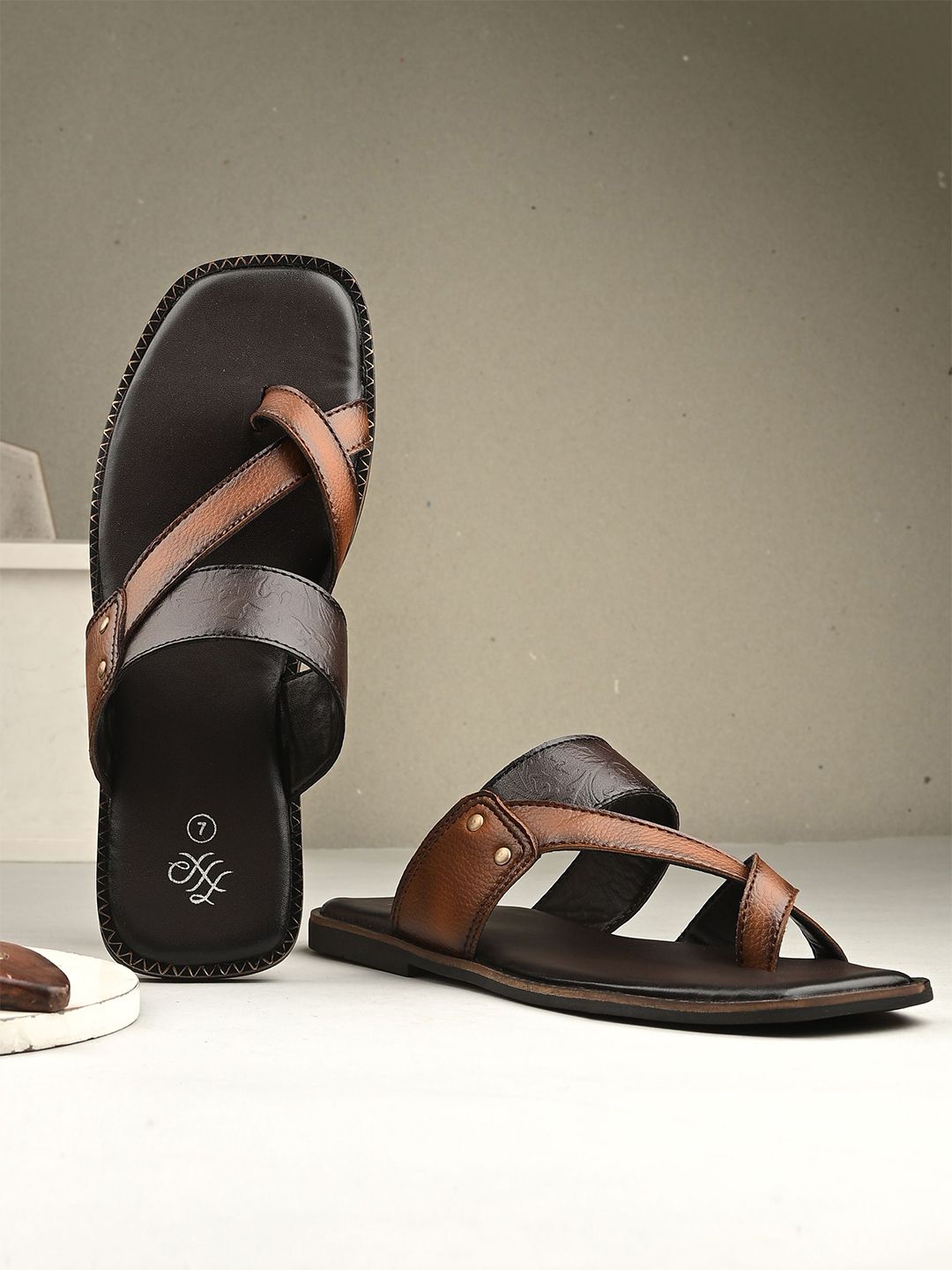 House Of Pataudi Men Ethnic Slip On Sandals