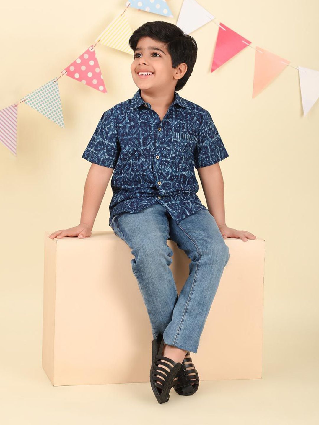 Fabindia Boys Opaque Printed Casual Shirt