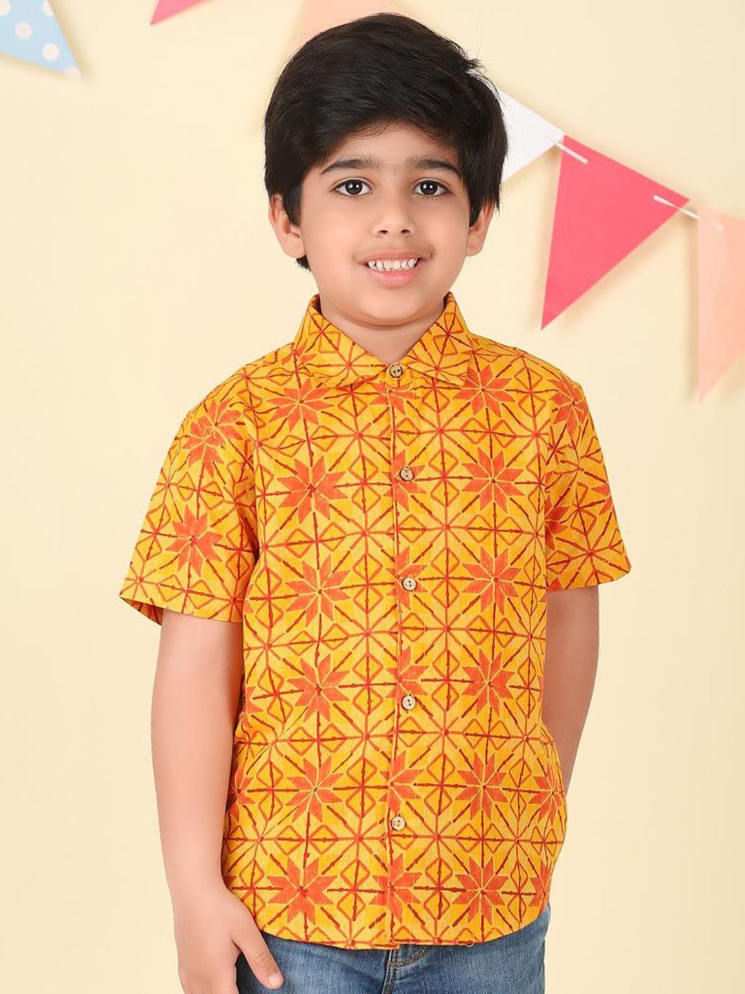 Fabindia Boys Opaque Printed Casual Shirt