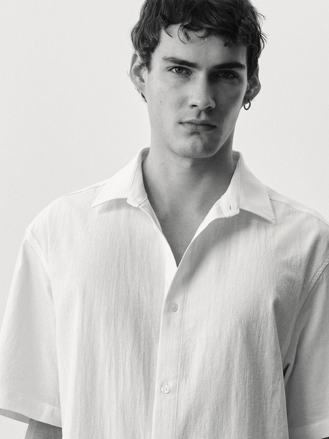 H&M Regular Fit Textured Shirt deal from myntra