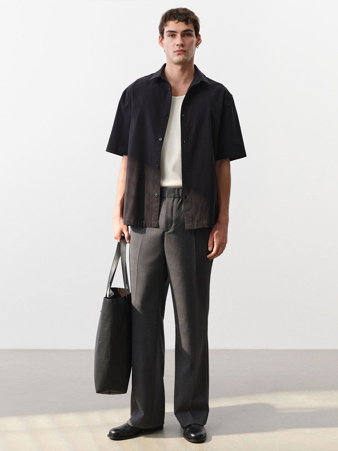 H&M Regular Fit Textured Shirt deal from myntra
