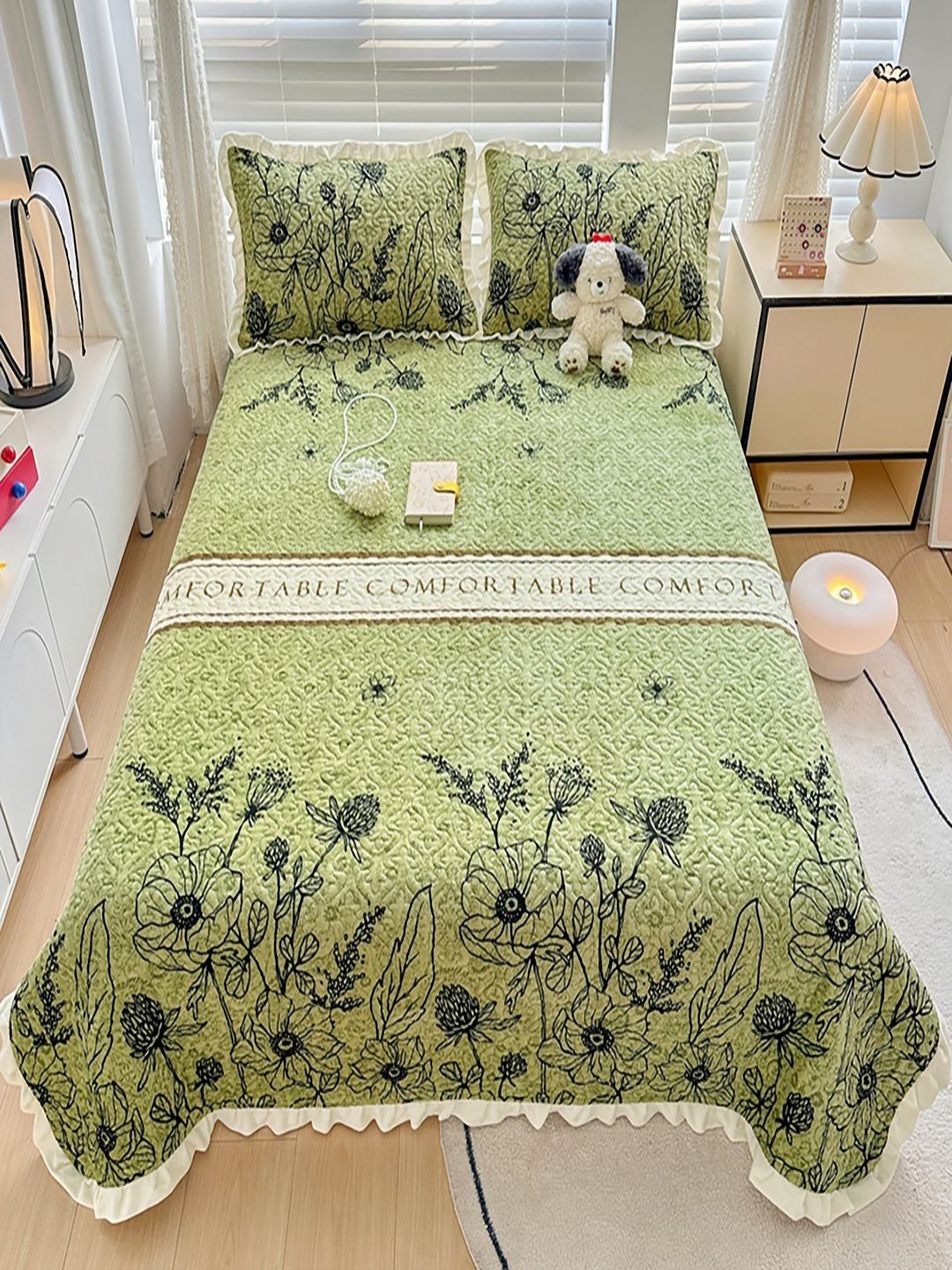 JC HOME Green & Black Printed Cotton Double King Bed & Pillow Cover